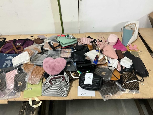 Partij handtassen (ca. 170x) - afbeelding 2 van  9