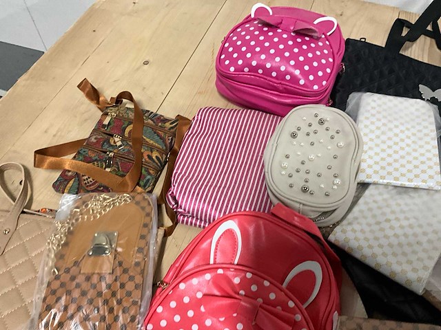 Partij handtassen (ca. 170x) - afbeelding 4 van  9