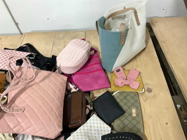 Partij handtassen (ca. 170x) - afbeelding 8 van  9