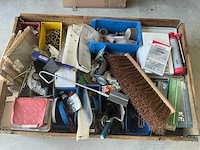 Partij hang en sluitwerk en divers - afbeelding 1 van  5