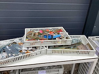 Partij hang en sluitwerk tuinpoort en schutting - afbeelding 1 van  4