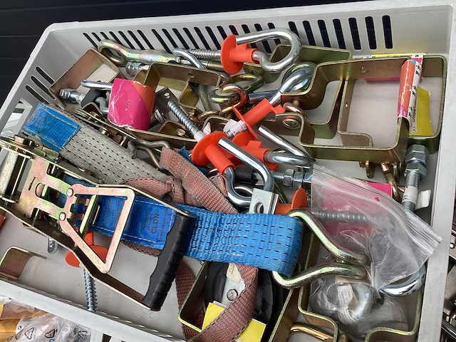 Partij hang en sluitwerk tuinpoort en schutting - afbeelding 4 van  4
