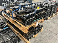 Partij hanging en stacking brackets - afbeelding 2 van  7