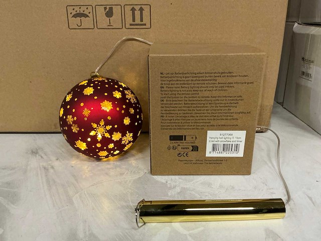 Partij hanging led christmas ball light ø10cm with timer (36x) - afbeelding 2 van  3