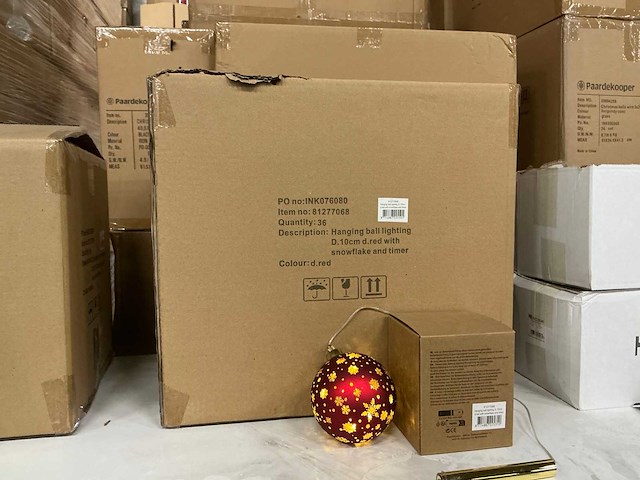 Partij hanging led christmas ball light ø10cm with timer (36x) - afbeelding 3 van  3