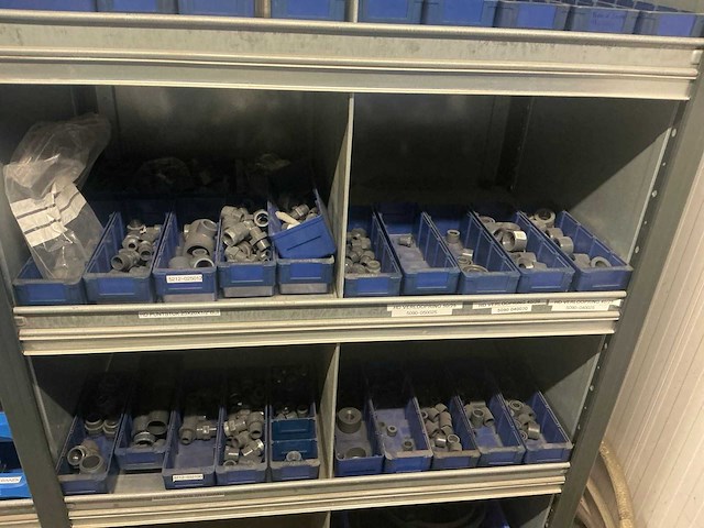 Partij hard pvc in 5 secties stelling - afbeelding 11 van  20