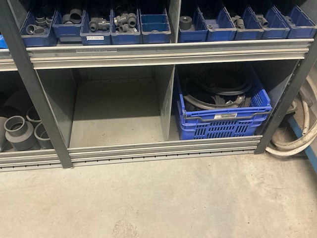 Partij hard pvc in 5 secties stelling - afbeelding 6 van  10