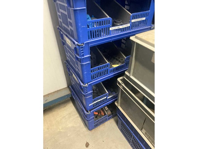 Partij hard pvc in 5 secties stelling - afbeelding 21 van  28