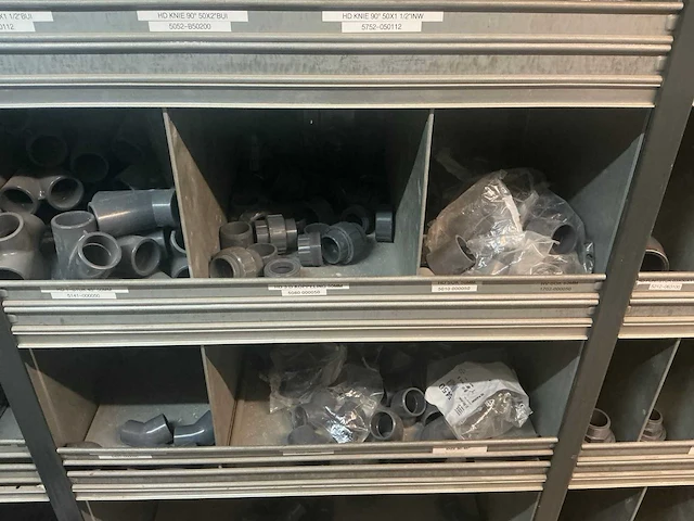 Partij hard pvc in 5 secties stelling - afbeelding 20 van  20
