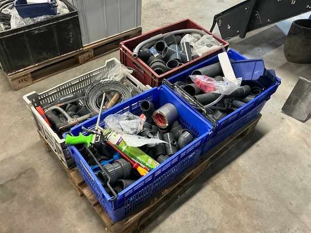 Partij hard pvc - afbeelding 1 van  4