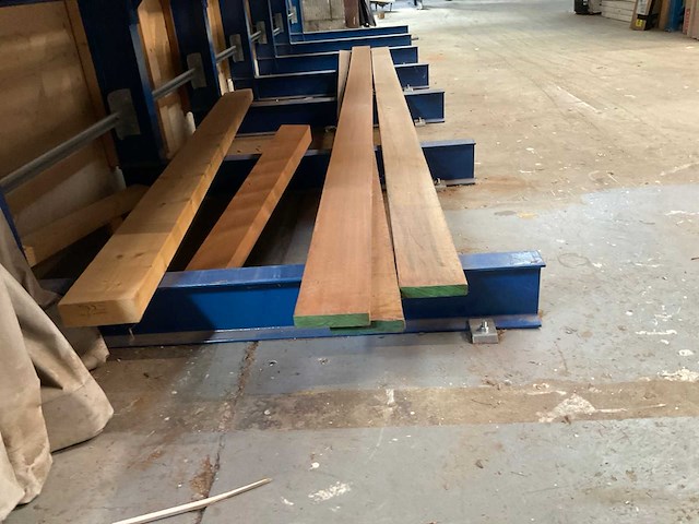 Partij hardhout en planken - afbeelding 3 van  10