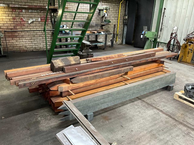 Partij hardhout - afbeelding 2 van  5