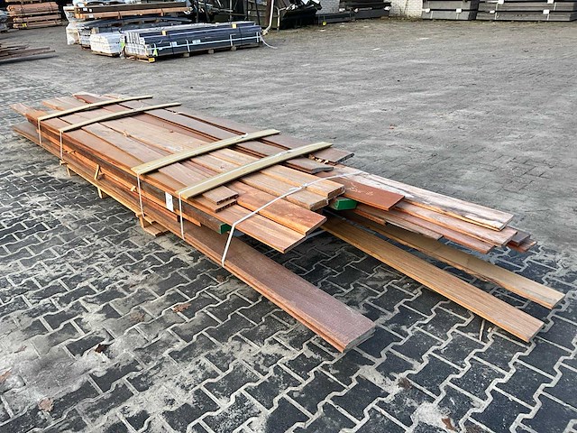 Partij hardhout - afbeelding 1 van  5