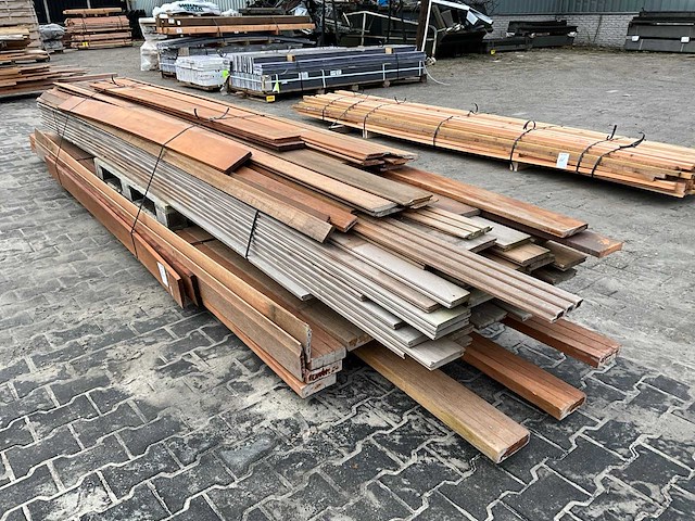 Partij hardhout - afbeelding 1 van  4