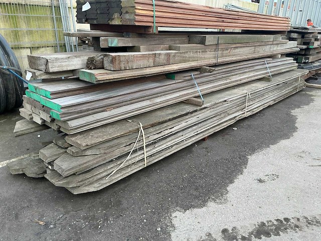 Partij hardhouten damwandplanken en palen - afbeelding 3 van  6