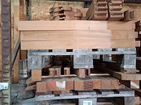 Partij hardhouten half fabricaten op 2x pallet - afbeelding 2 van  7