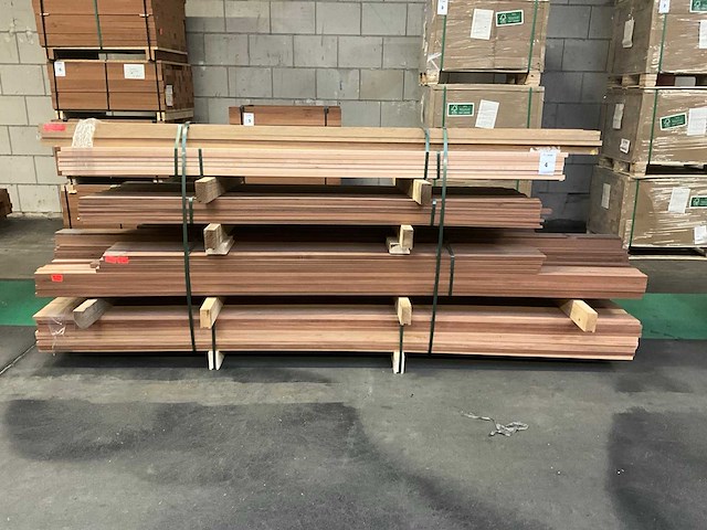 Partij hardhouten latten - afbeelding 2 van  7