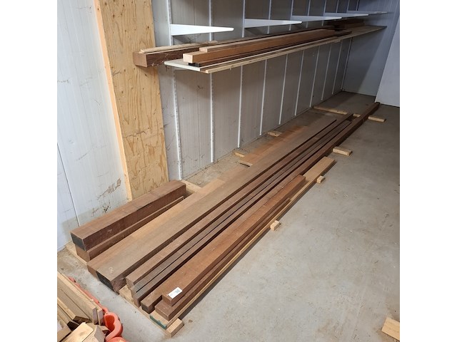 Partij hardhouten meranti - afbeelding 1 van  8