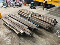 Partij hardhouten palen - afbeelding 1 van  3