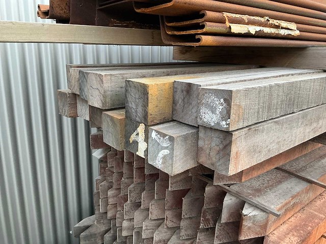 Partij hardhouten palen - afbeelding 4 van  12