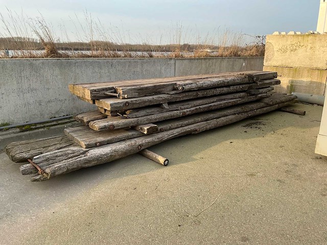 Partij hardhouten schotten - afbeelding 1 van  5