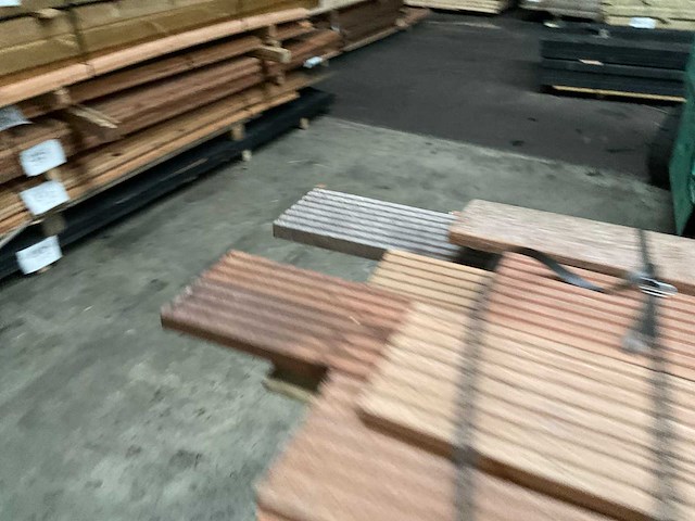 Partij hardhouten vlonderplanken geschaafd - 14,5x2,5 cm - afbeelding 5 van  8