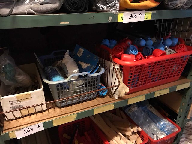 Partij haringdoppen en divers - afbeelding 1 van  4