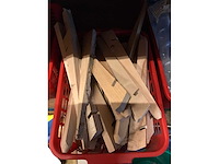 Partij haringen hout, kunststof en schroef - afbeelding 3 van  6