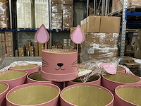 Partij hat box + ears carton ø14x10cm (144x) - afbeelding 1 van  5