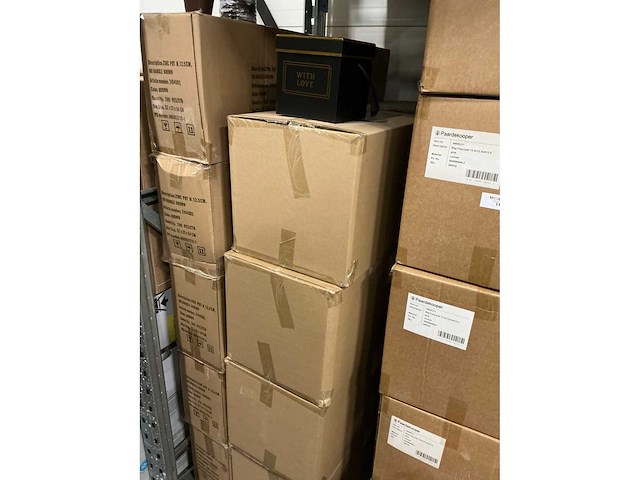 Partij hatboxes square ‘with love’ 16,5xh17cm black/gold (96x) - afbeelding 5 van  6