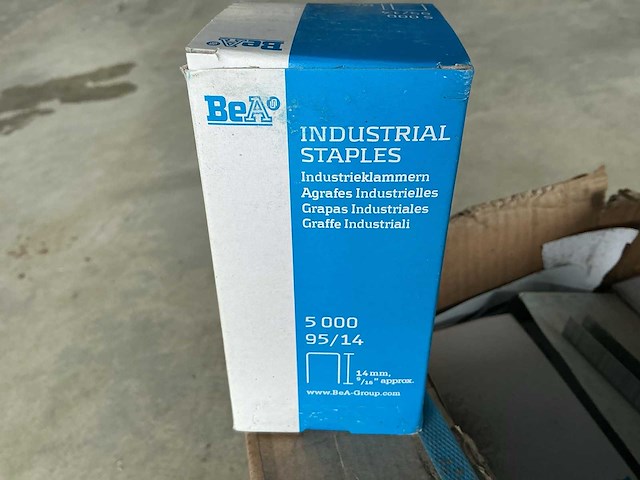 Partij haubold & bea nieten - afbeelding 3 van  3