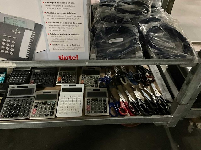 Partij hdmi kabels en kantoorartikelen - afbeelding 2 van  10