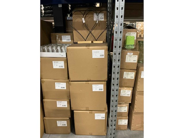 Partij hearts on wooden base h45cm black (42x) - afbeelding 2 van  5