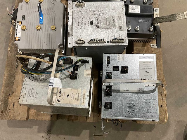 Partij heftruck onderdelen - afbeelding 8 van  9