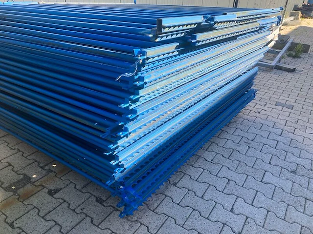 Partij hekwerk, blauw - afbeelding 7 van  8
