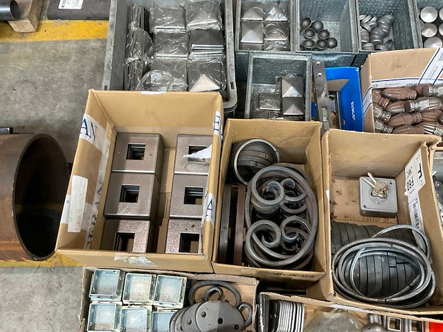 Partij hekwerk onderdelen - afbeelding 4 van  9