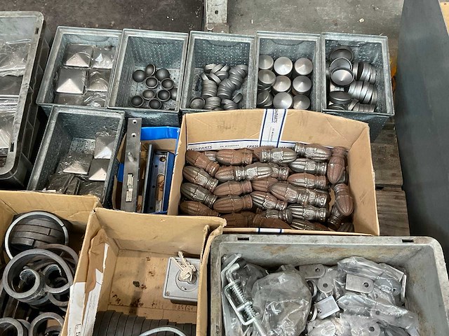 Partij hekwerk onderdelen - afbeelding 6 van  9