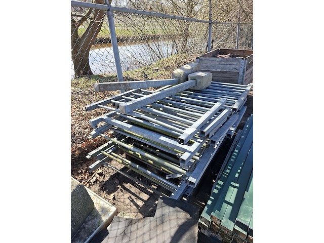 Partij hekwerk - afbeelding 3 van  19