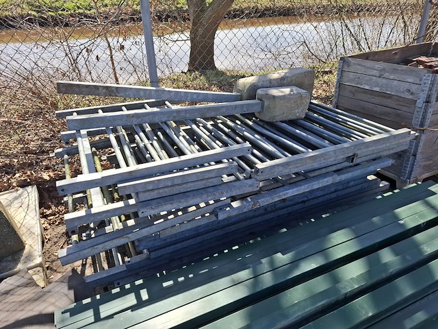 Partij hekwerk - afbeelding 4 van  19