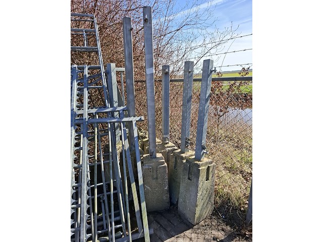 Partij hekwerk - afbeelding 12 van  19