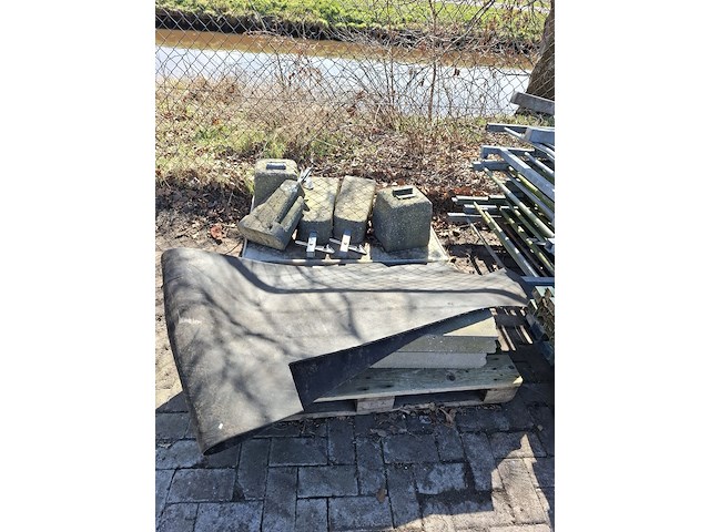 Partij hekwerk - afbeelding 17 van  19