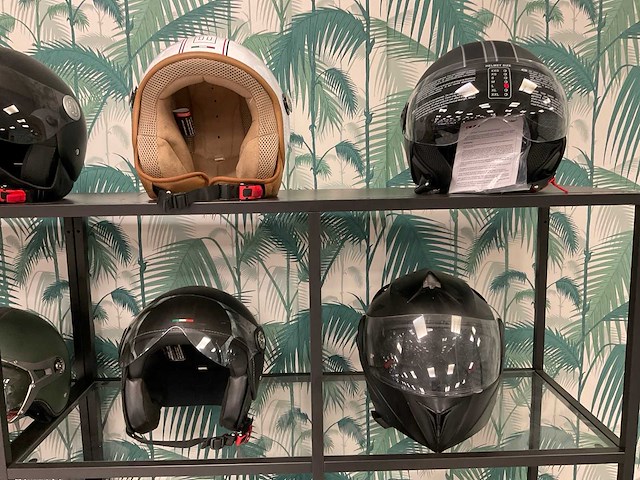 Partij helmen - afbeelding 4 van  4