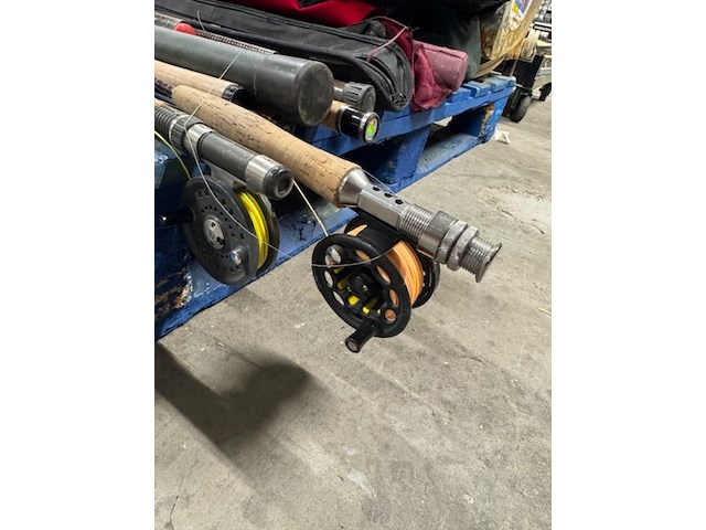 Partij hengels en hengelsport artikelen - afbeelding 9 van  11