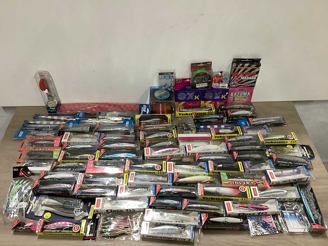 Partij hengelsportartikelen (81x) - afbeelding 1 van  14