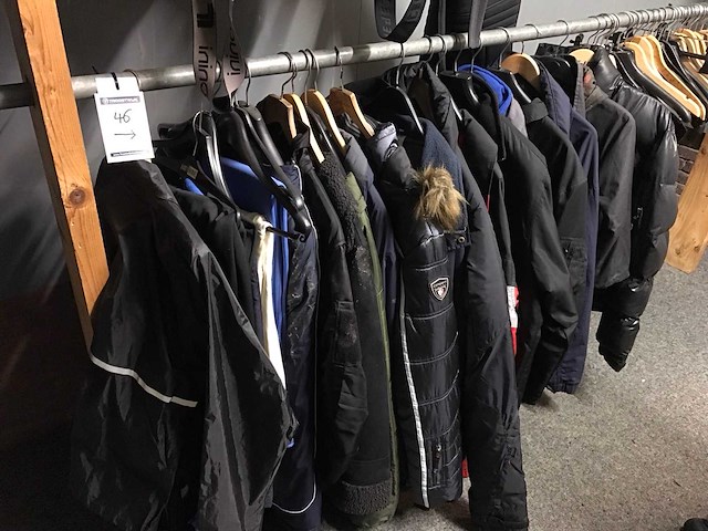 Partij herenjassen - afbeelding 1 van  1