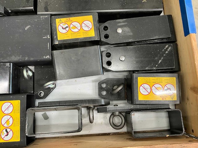 Partij hijsbalken t.b.v. fanuc robots - afbeelding 3 van  4