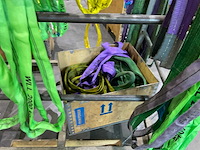 Partij hijsbanden met materiaalwagen - afbeelding 5 van  6