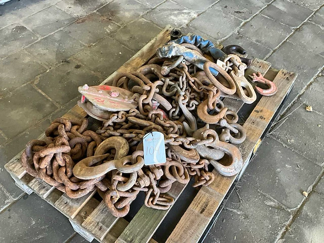 Partij hijskettingen en divers - afbeelding 2 van  3