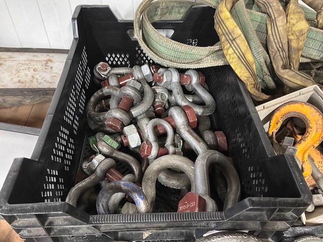 Partij hijsmateriaal en harpsluitingen - afbeelding 2 van  4