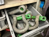 Partij hijsmiddelen in kast - afbeelding 7 van  19